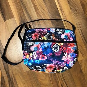 LeSpotsac floral crossbody